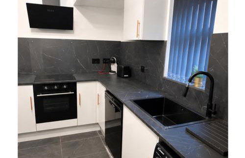 Tudors eSuites - 4 Bedroom Spacious House - #142R - Foto 9