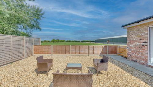 Luxury Isla Cottages Bourne, Dog Friendly with Garden, Parking, Countryside Views, Family Holidays & Easy Access to Town - Foto 5
