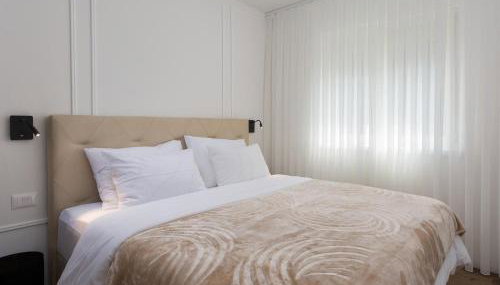 Lemon3 Deluxe Apartment - Photo 2, furniture