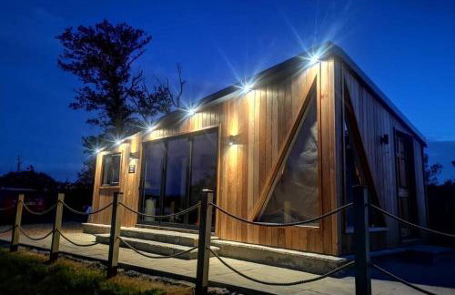 Brondini View Cabin (Private Garden and Hot Tub) - Foto 1