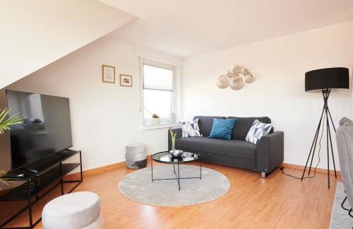 Lichtdurchflutende Wohnoase-Stilvoll-ruhig-kostenloser Parkplatz- 24-7 Self Check-in, bis zu 5 Personen, sehr geräumig - Foto 3