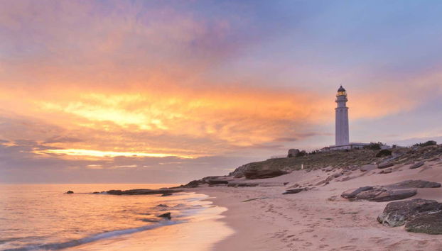 Admire the Trafalgar lighthouse