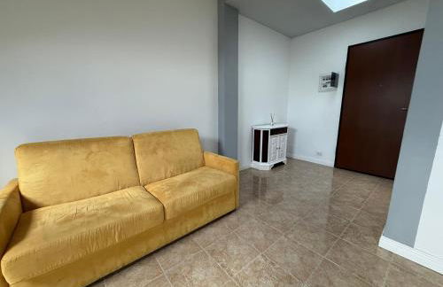 COZY APARTMENT NEAR MiLAN - Photo 11