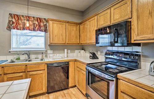 Pet-Friendly Family Home in Hutto with Private Yard! - Foto 9