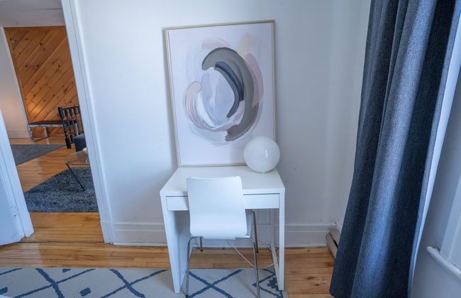 Stunning 2 Bedroom Apt! 3mins Walk From CDN Metro - Foto 5