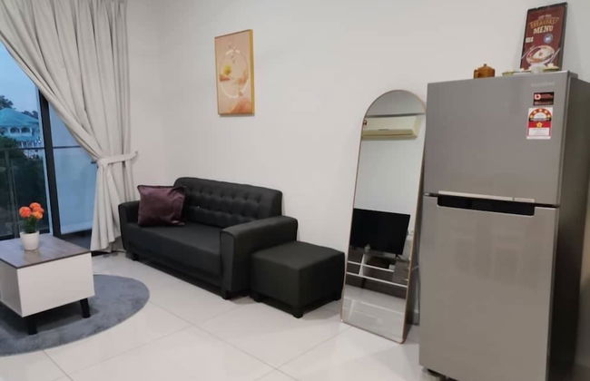 Cityview 2BR Country Garden Danga Bay @ Natol - Photo 8