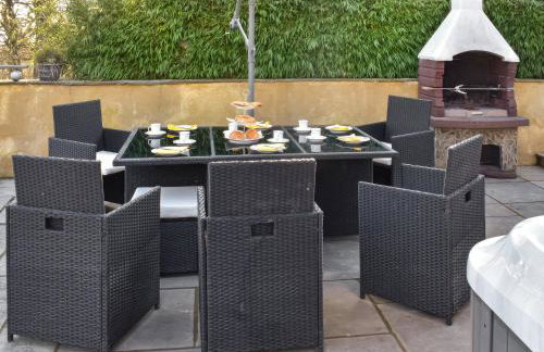 Coombe Wood Coach House - Foto 24