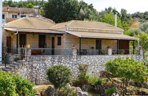 Konstas Stone Island House in Meganisi - Photo 35