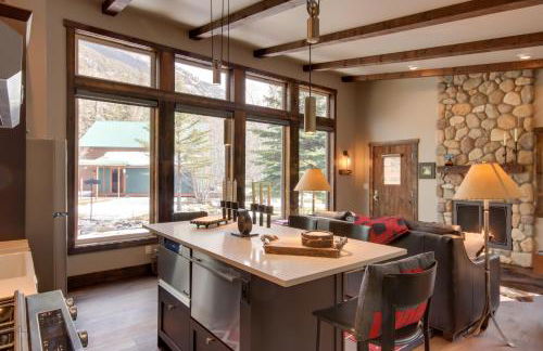 Hike, Fish and Bike Mc Leod Home with Fire Pit - Foto 12