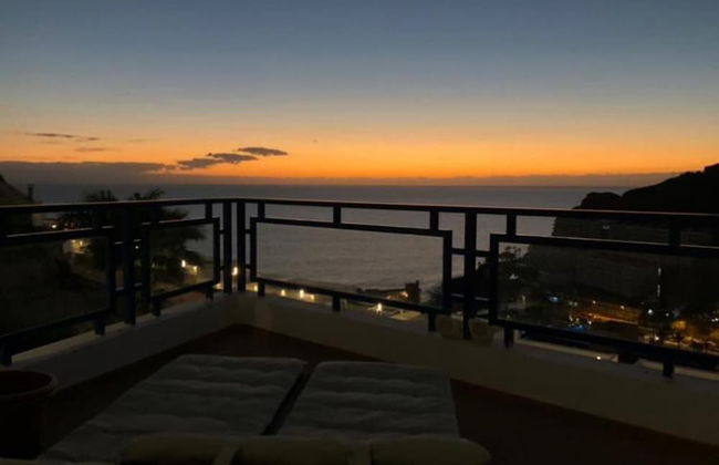 Sunny Seaview Modern apt - Pool and Beach Access - Foto 26