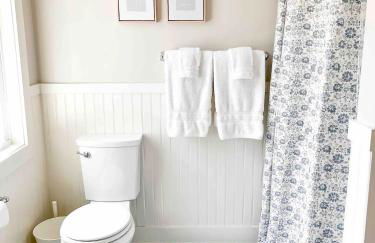 The Blueberry House - Spacious, Family & Pet-Friendly Retreat near Sebago Lake - Foto 33