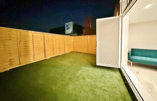 Fantastic 2 Bed Penthouse With Free Parking in Acton - Foto 5