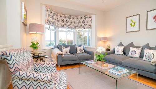 Ultimate Coastal Luxury - 5 Bed, Spacious, Parking, Hot Tub - Foto 2