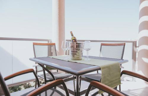 Poolside Hideout Apartments - Photo 24