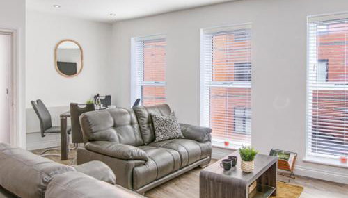 Pluxa The Hideaway - Fully private serviced apartment & parking - Foto 3