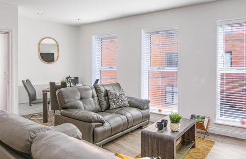 Pluxa The Hideaway - Fully private serviced apartment & parking - Foto 3