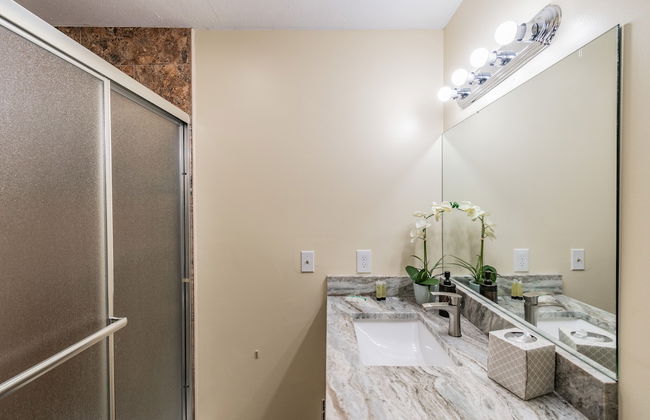 A Large Tropical 7 Bedroom Estate by RedAwning - Foto 24