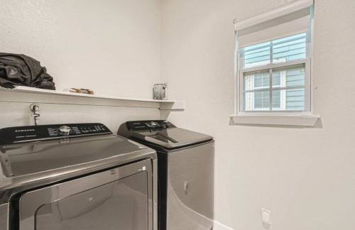 Superb White Modern Farm House - Foto 19