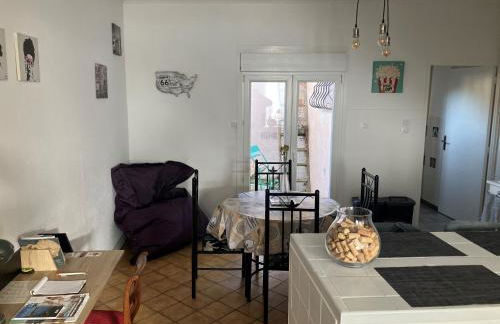 Jolie, cozy, confortable maison de ville au calme à 5min du centre de Verdun, parking devant la maison - Foto 10