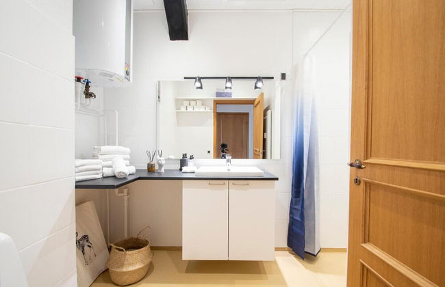 Exclusive 2 Bedroom Apartment - Photo 26