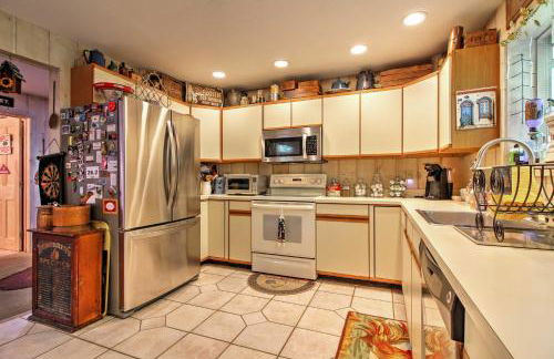 West Dover Vacation Rental with Hot Tub Near Mt Snow - Foto 7