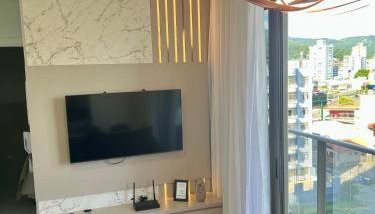 Ap completo a 900m da Vila Germânica com Piscina, Academia, Wi-Fi, Ar, Garagem e Tv no quarto - Foto 3