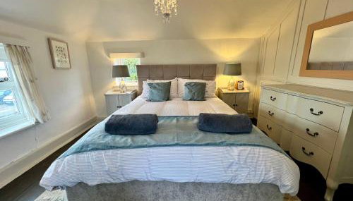 Cosy Coastal 2-Bedroom Cottage with Hot Tub and Log Burner - Foto 3