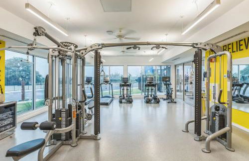 Luxury Pool Home, Mins To Hospitals, Gym - Foto 43