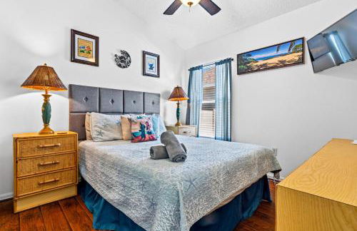 South Facing Private Pool with Lake View & Spa - Quiet Vacation Area - Family Friendly - Foto 9