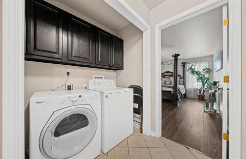 Pool, Hot Tub, Game Room & Sleeps 18! By StayLage - Foto 22