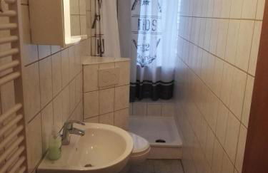 Zu Hause Bei Freunden - Foto 6