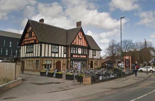 Newly refurbished studio, great location 8 studios - Photo 48