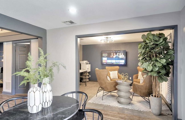 Lovely Midland Getaway With Fitness Center - Foto 39