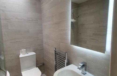 Flat with excellent transport links to central London. - Foto 11