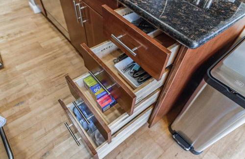 Vibrant 2bed Condo - Stroll to SEA Space Needle - Foto 13