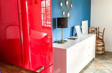 Villa des Suisses with Jacuzzi & View of Lake des Settons - Foto 9