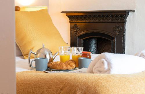 Farmhouse with Log Fire & On-Site Dog Field - Foto 33