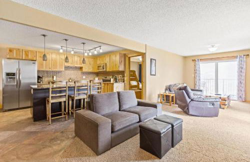 Rocky Mountain Escape with Vista View - Wildernest - Foto 1