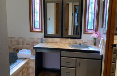 Mt. Baker View Harbor King Bed Fire Pit - Foto 40