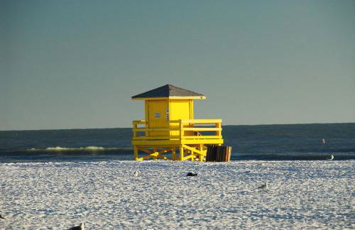 Two-Level, Heated Pool, Trolley to Beach & Village - Foto 48