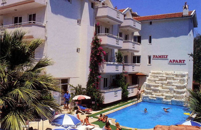 Family Apart - Photo 1