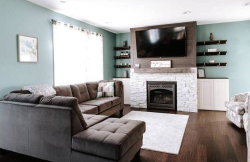 The Hermantown Hangout - Foto 1