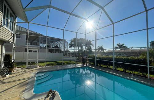 Bonita Beach Waterfront Paradise - Photo 1