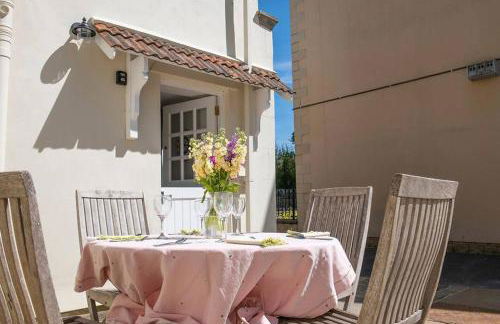 Curzon House - Photo 3