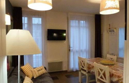 Appartement familial dans un château avec piscine chauffée, proche plages et sites du Golfe du Morbihan - Foto 2