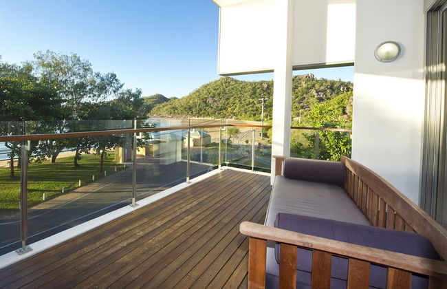 Maggies Beachfront Apt. 12 - Photo 11