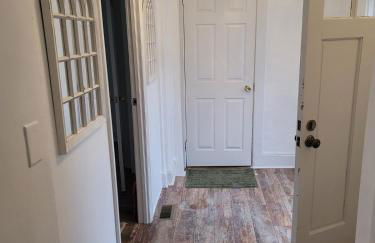 Two-Bedroom Home 25 min to NYC Free parking-UNIT-1 - Foto 4