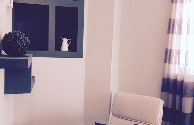 Castello Apartments - Photo 4