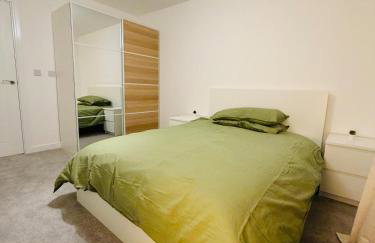 Brand New Modern 2 bedroom Flat Near City Centre - Foto 6