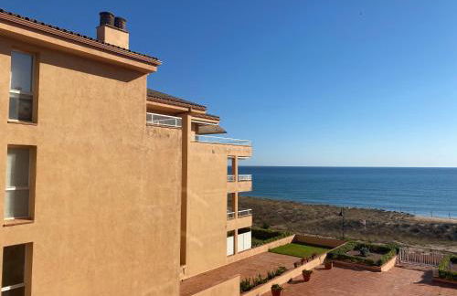 Paraíso Playa de Pals - reformado primera línea de mar con parking - Foto 10
